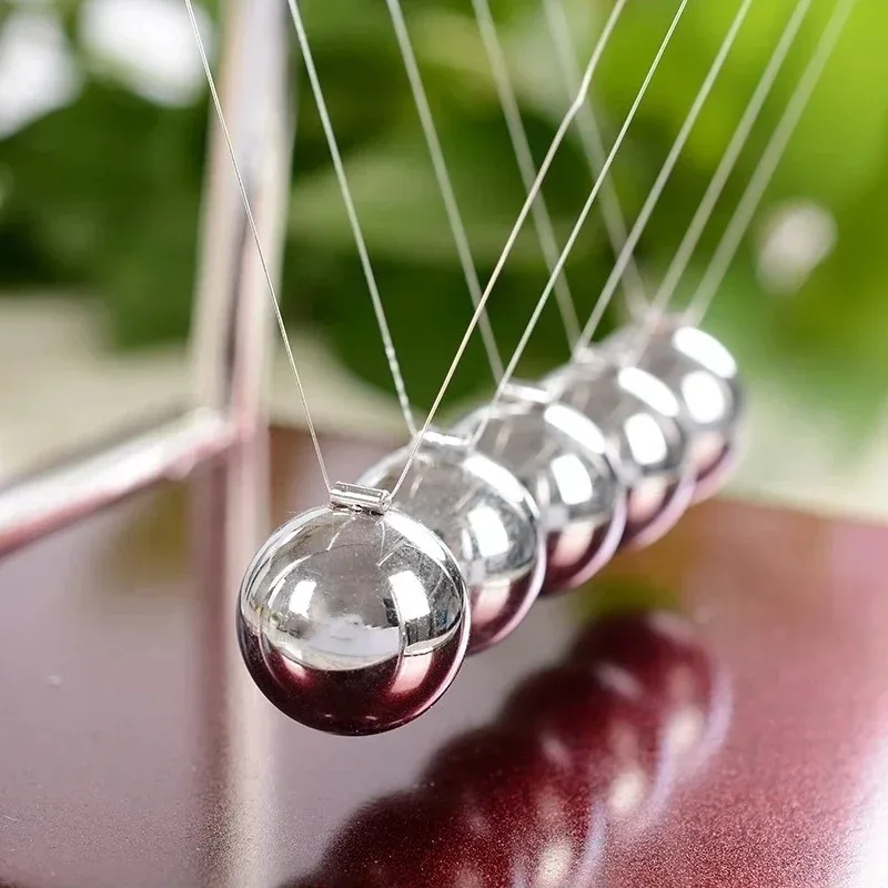 Newton Cradle Large - 뉴턴 크래들 스틸 밸런스 볼 데스크탑